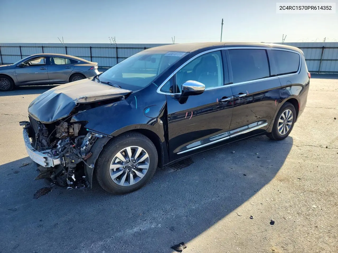 Chrysler Pacifica Hybrid Limited 2023