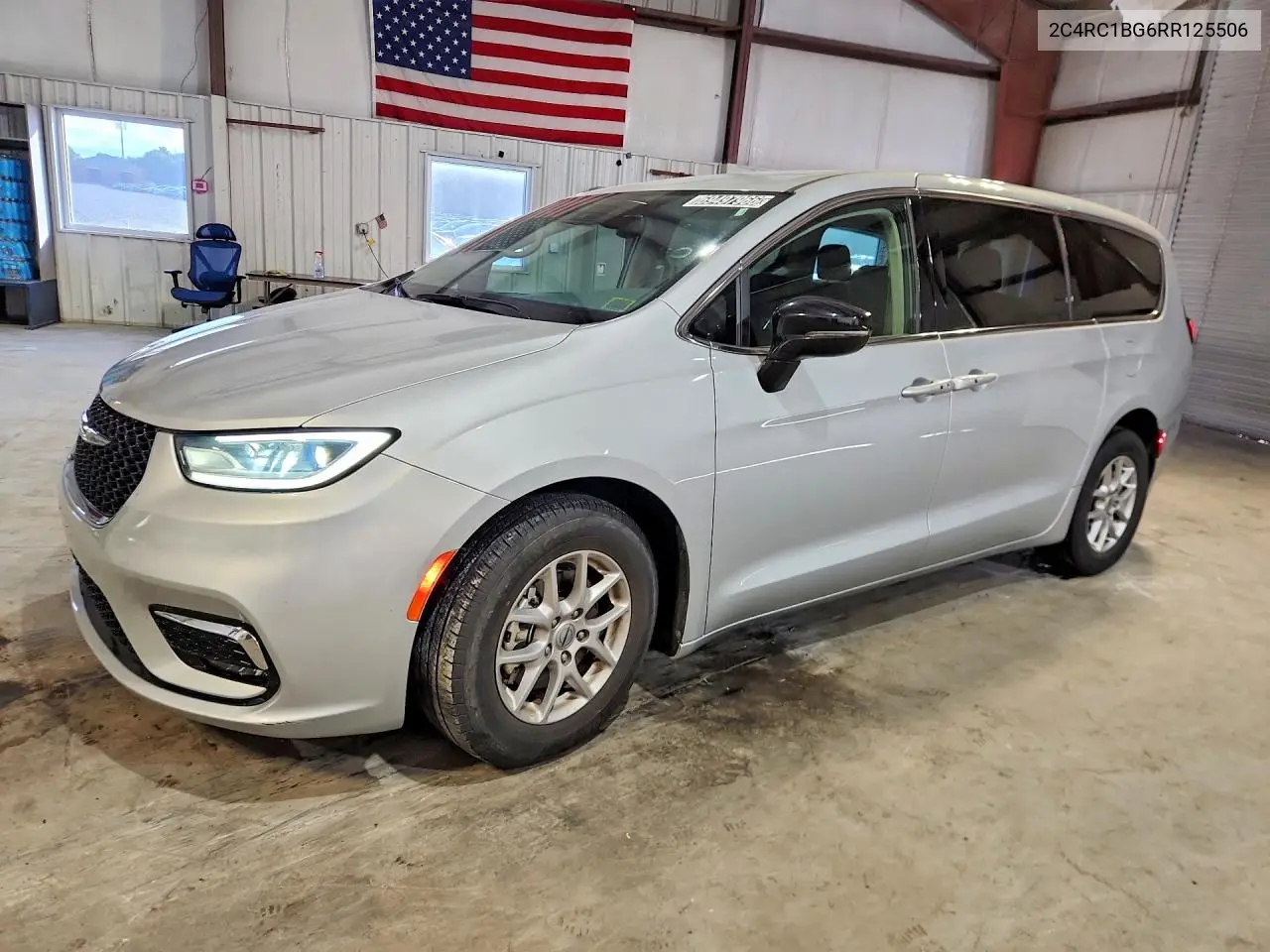 Chrysler Pacifica Touring L 2024