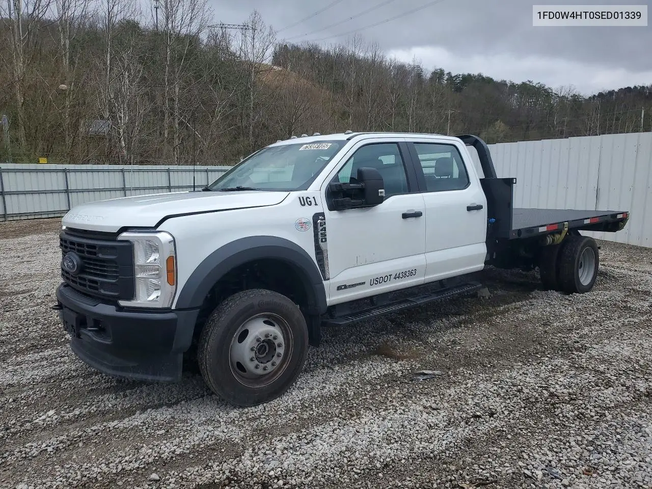 Ford F450 Super Duty Flatbed Truck 2025