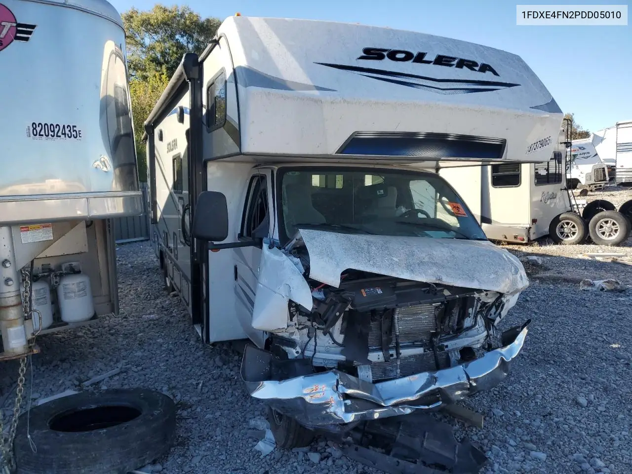 Ford Econoline E450 Super Duty Cutaway Van 2023