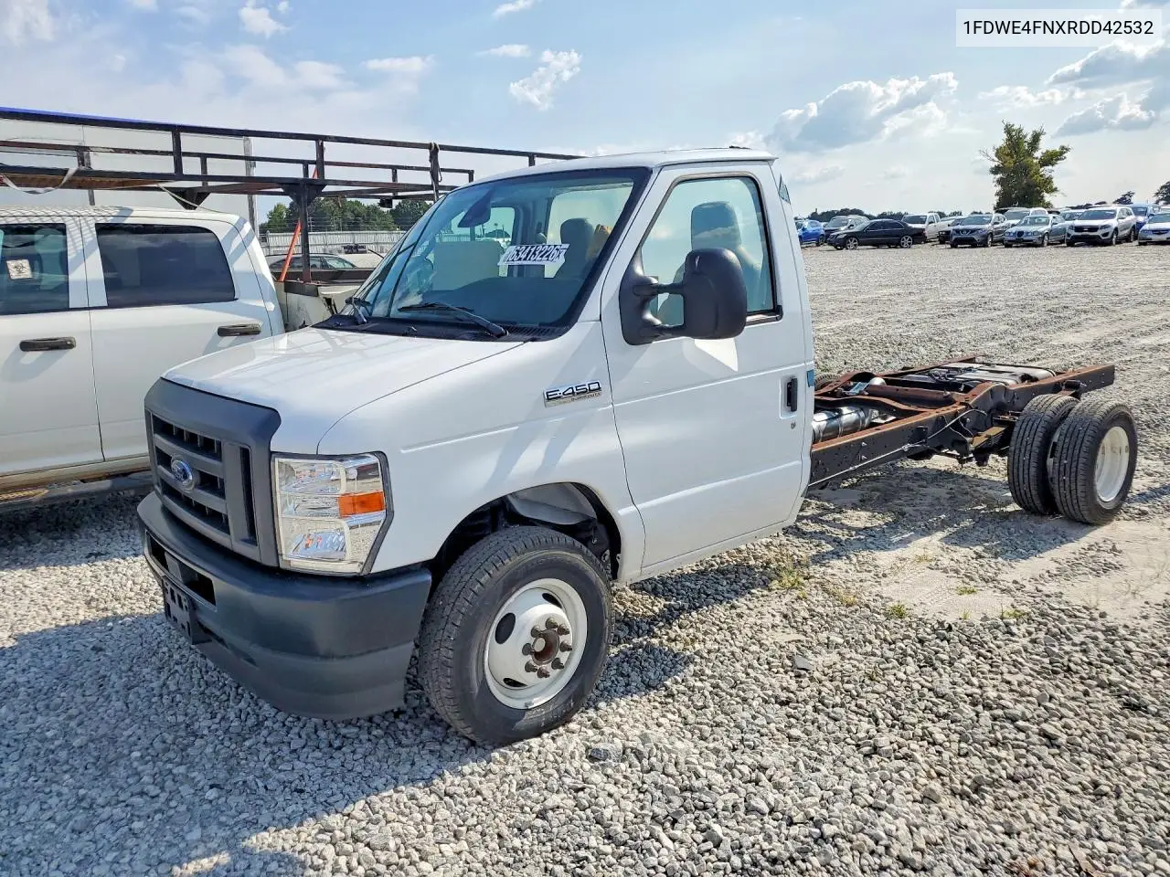 Ford Econoline E450 Super Duty Cutaway Van 2024