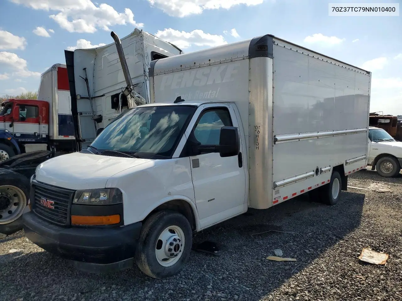 GMC Savana Box Truck 2022