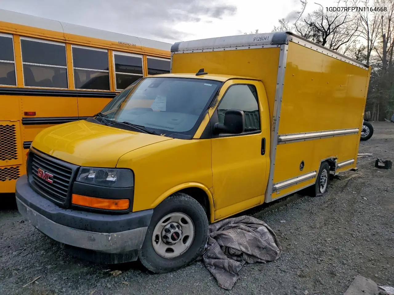 GMC Savana Cutaway G3500 2022