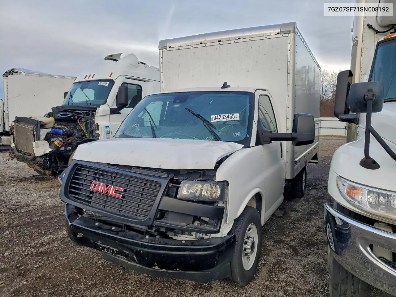 GMC Savana Box Truck 2025