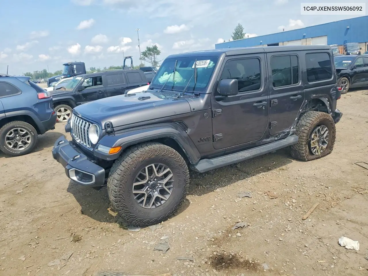 Jeep Wrangler Sahara 2025