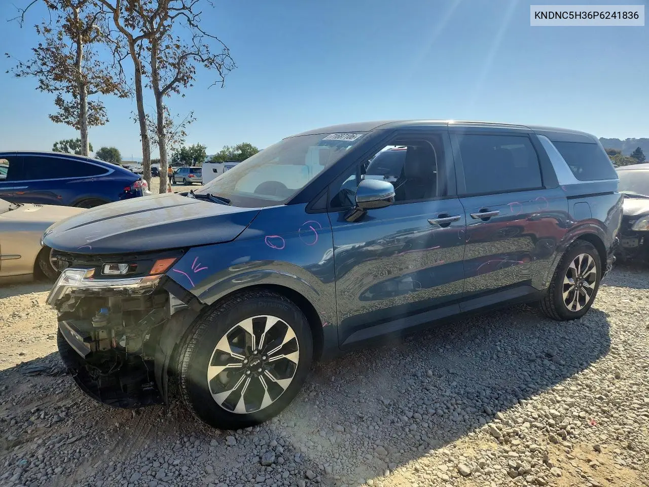 Kia Carnival Ex 2023