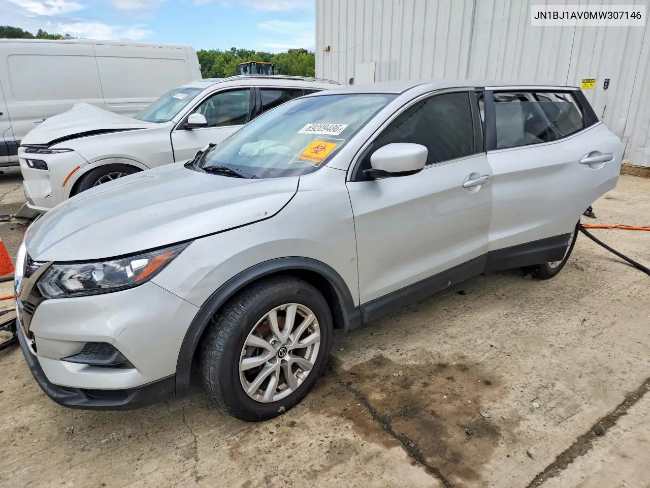 Nissan Rogue Sport S 2021