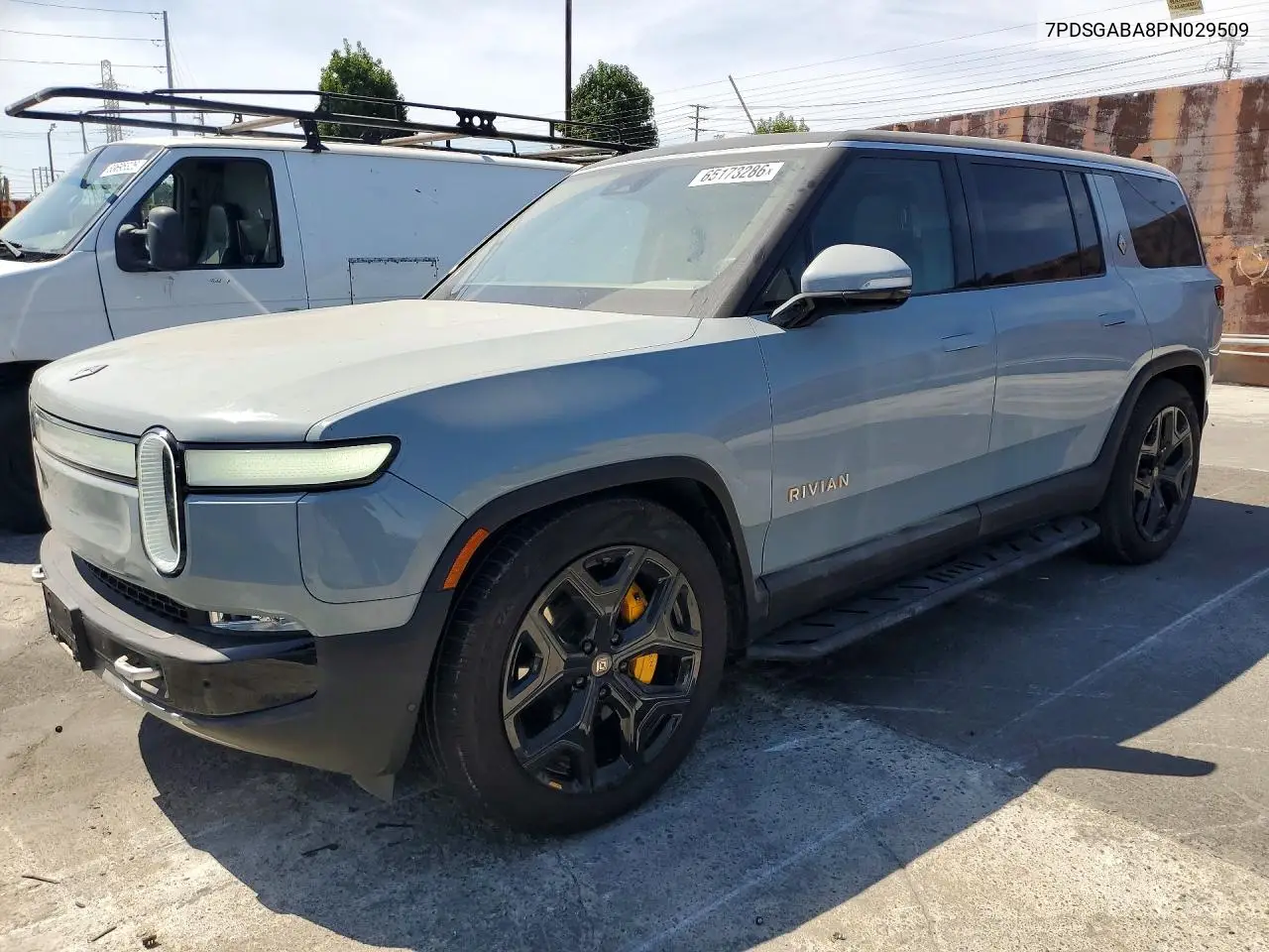 Rivian R1S Adventure 2023