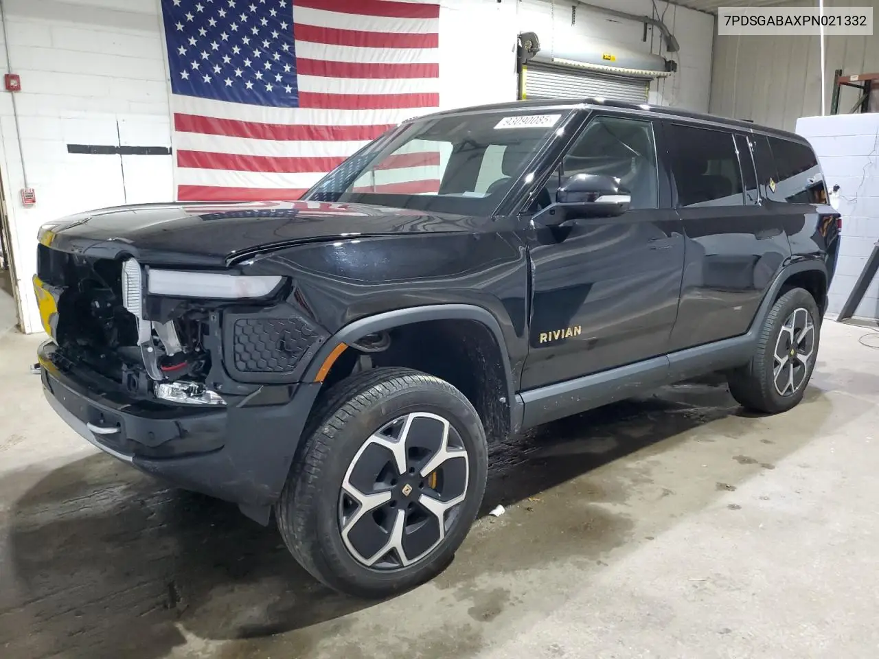 Rivian R1S Adventure 2023