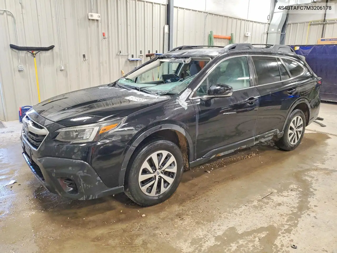 Subaru Outback Premium 2021