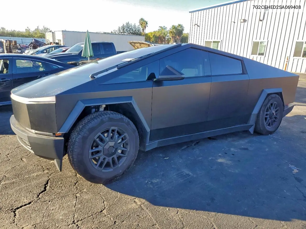 Tesla Cybertruck 2025