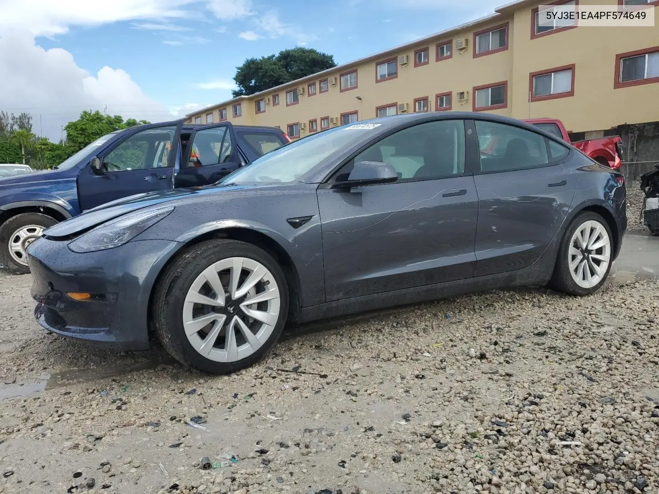 Tesla Model 3 2023