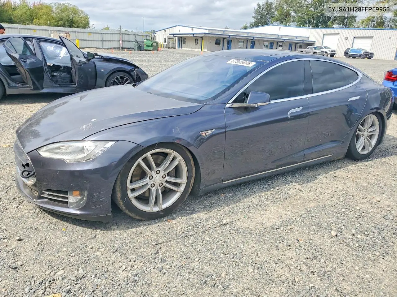 Tesla Model S 85D 2015