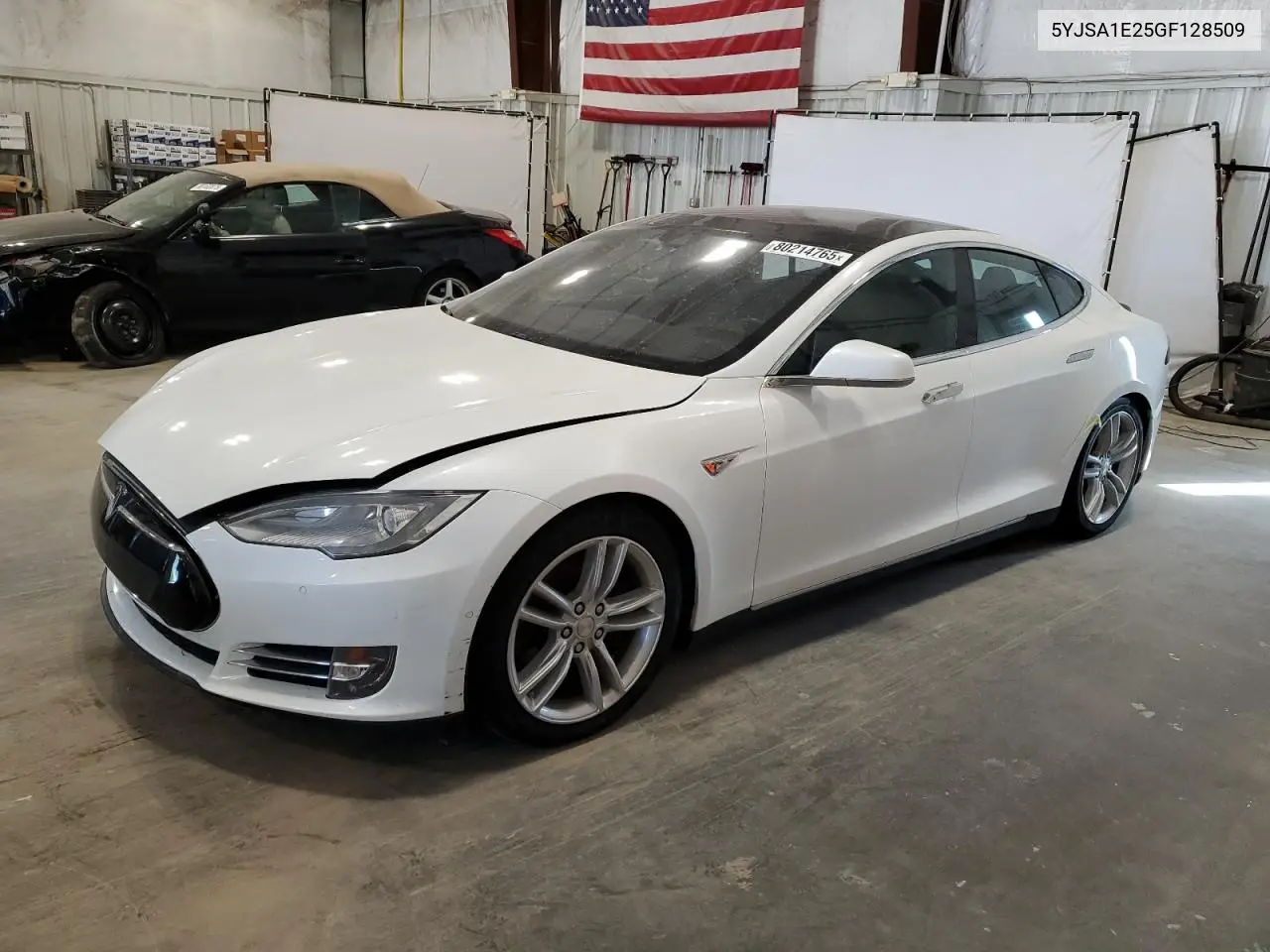 Tesla Model S 2016