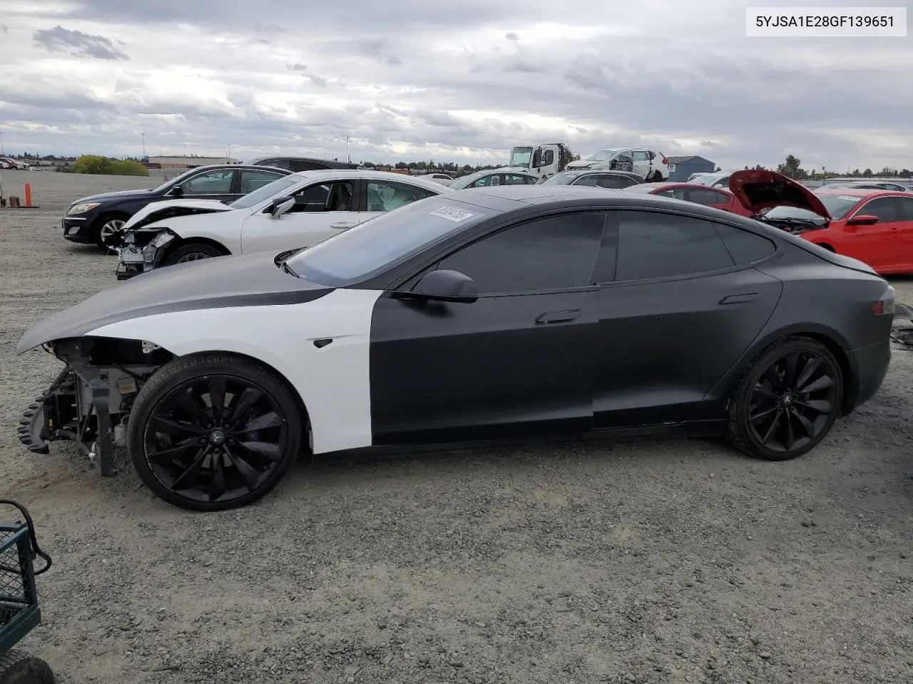 Tesla Model S 2016