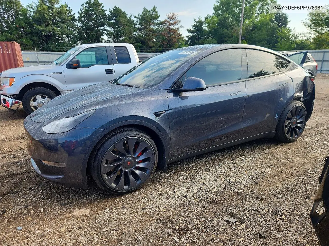 Tesla Model Y 2023