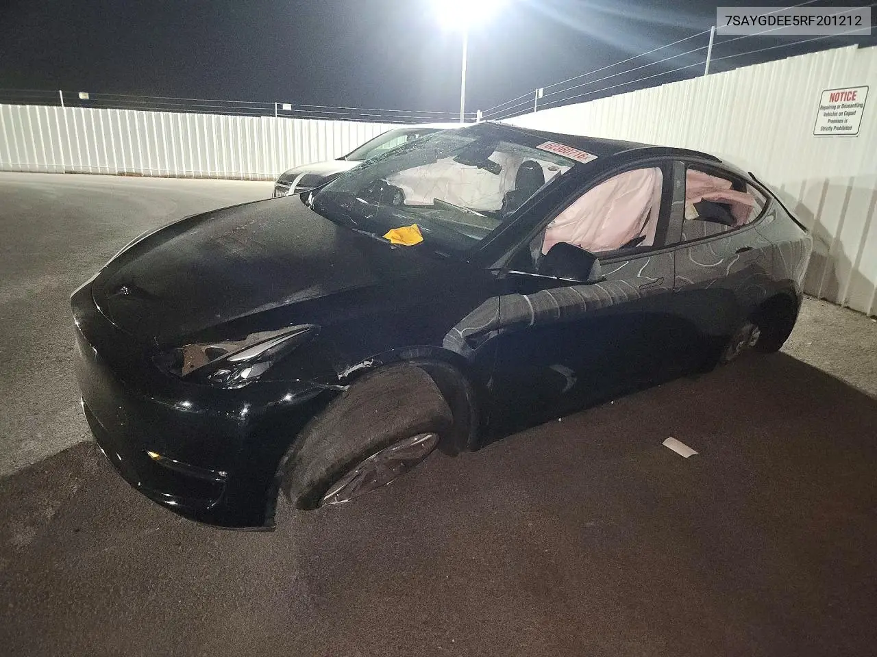 Tesla Model Y 2024