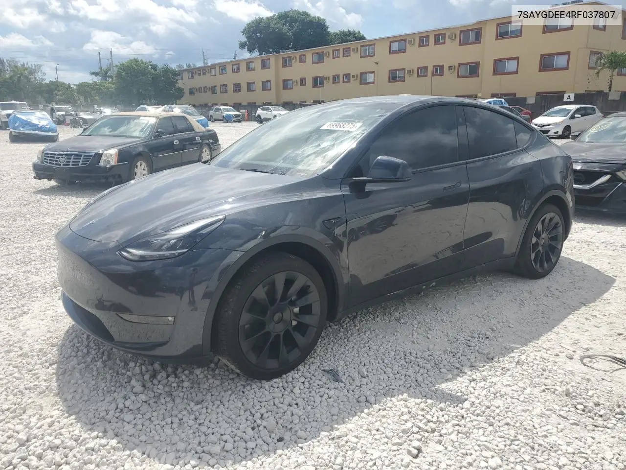 Tesla Model Y 2024