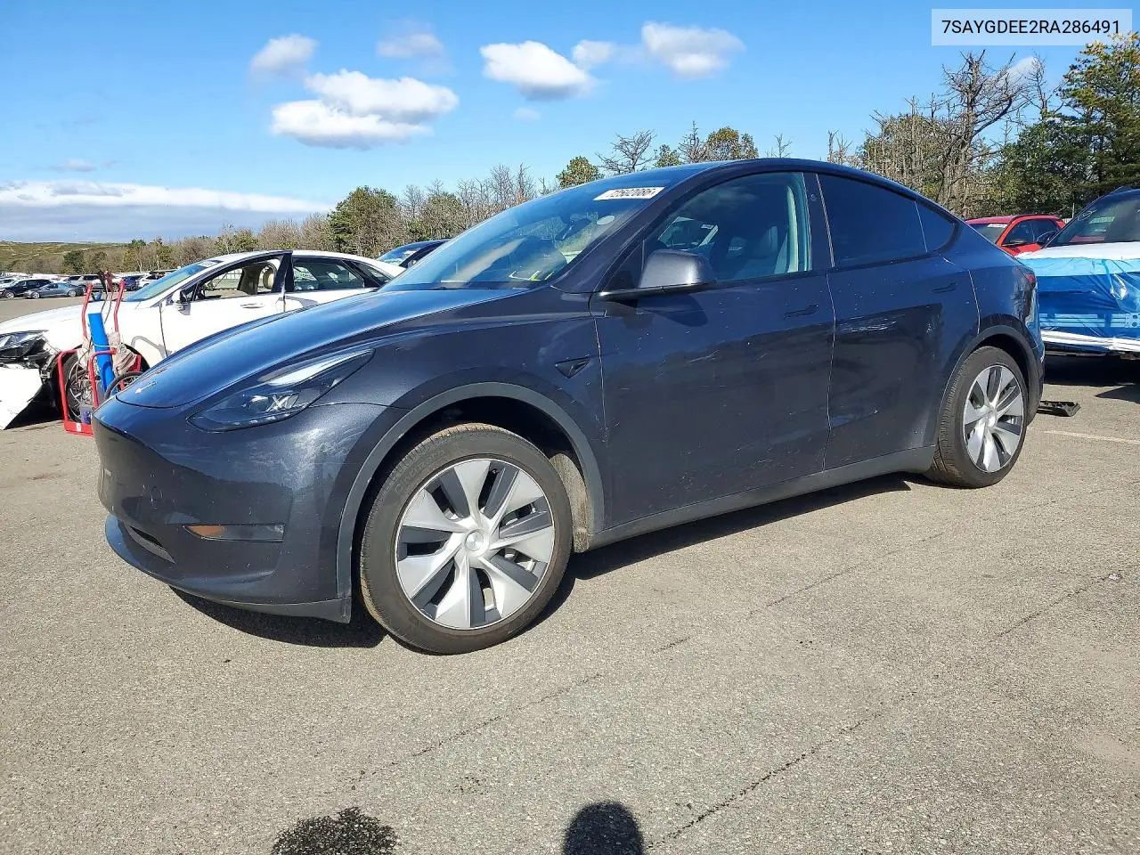 Tesla Model Y 2024