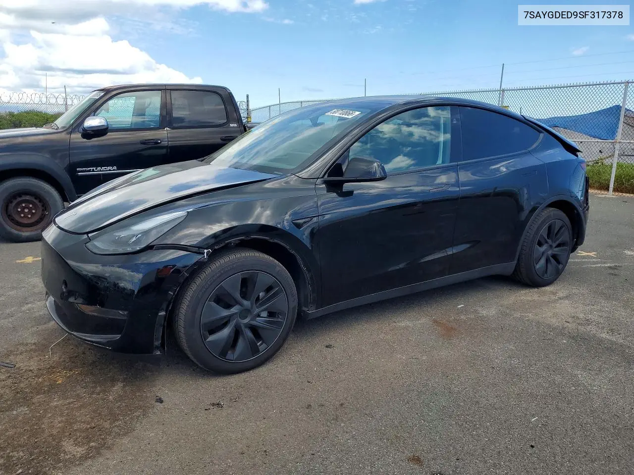 Tesla Model Y 2025