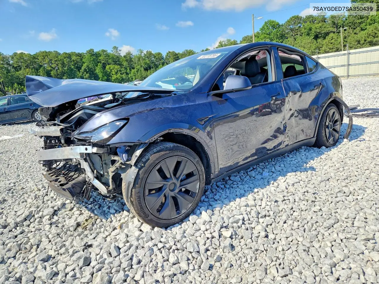 Tesla Model Y 2025