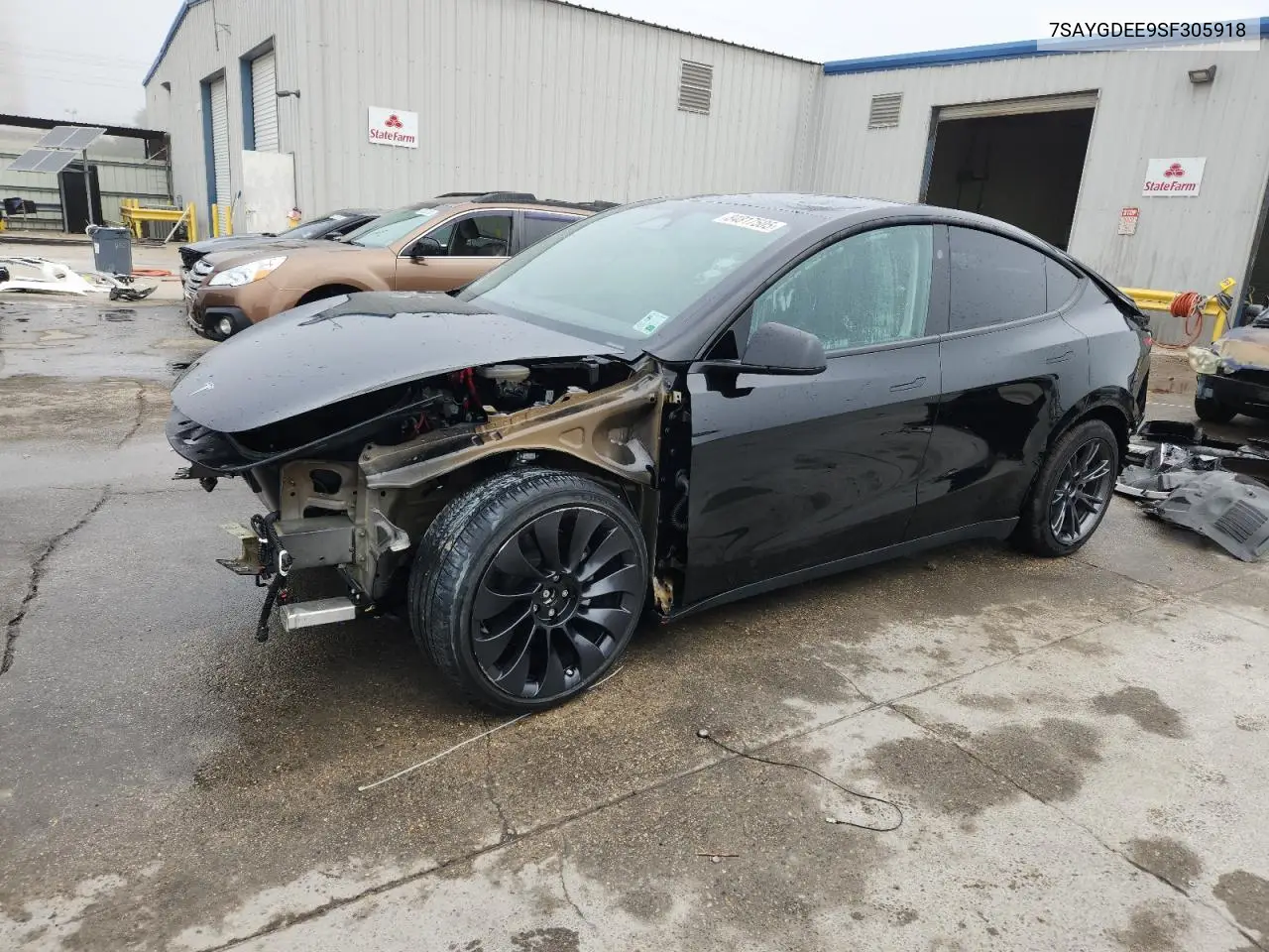 Tesla Model Y 2025
