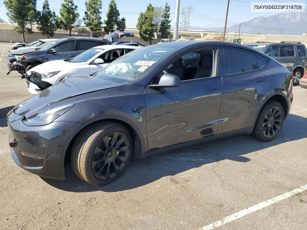 Tesla Model Y 2025