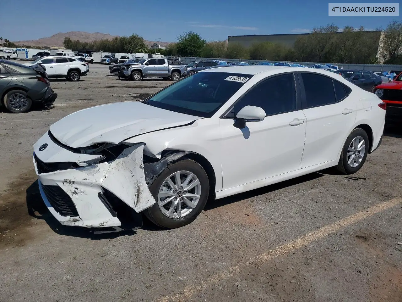 Toyota Camry Le 2026