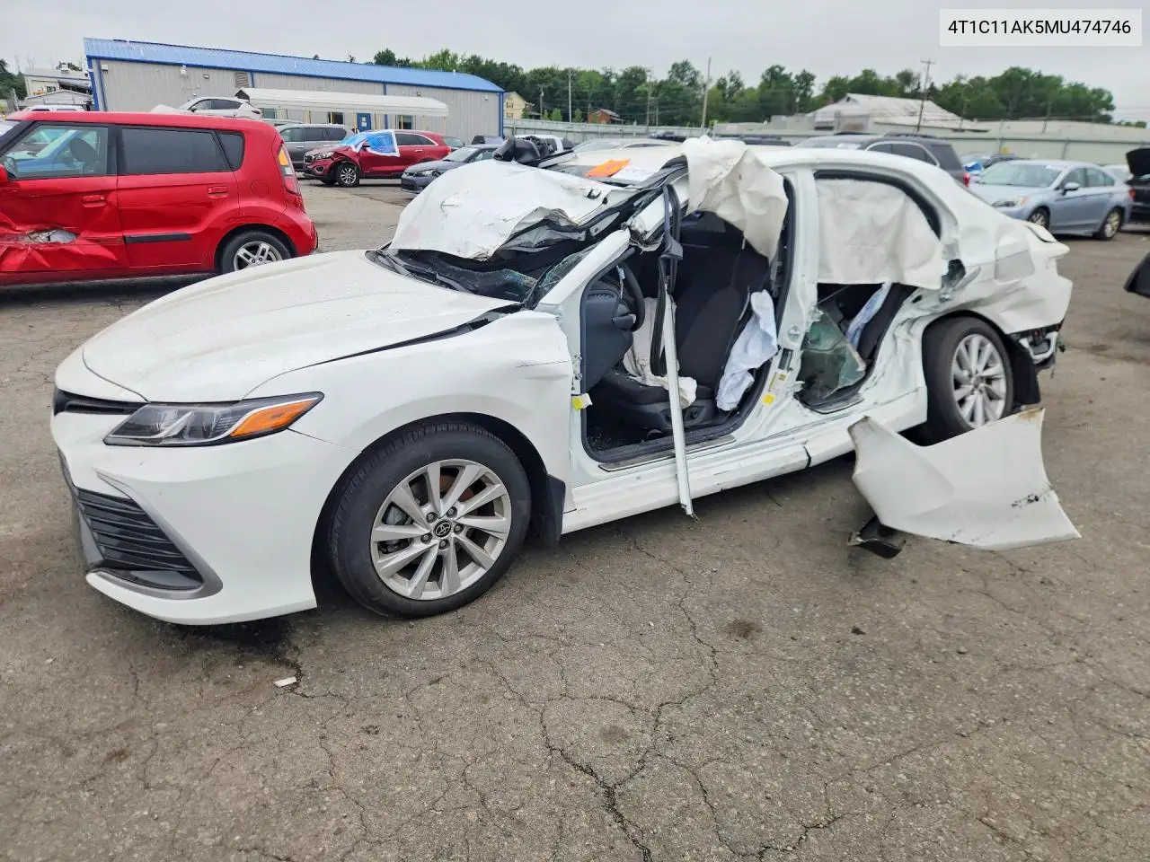 Toyota Camry Le 2021