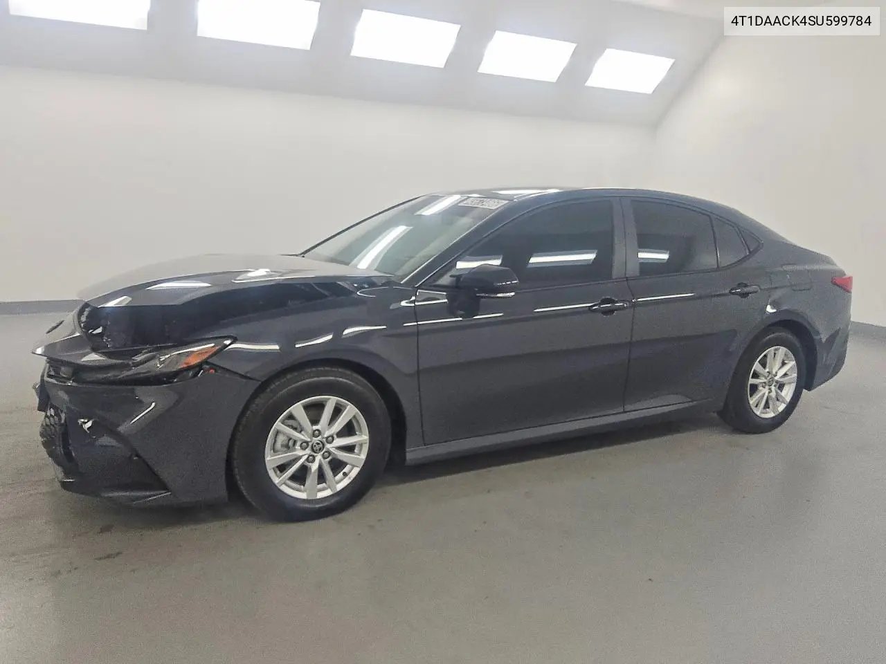 Toyota Camry Le 2025