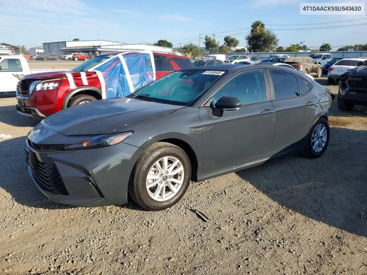 Toyota Camry Le 2025