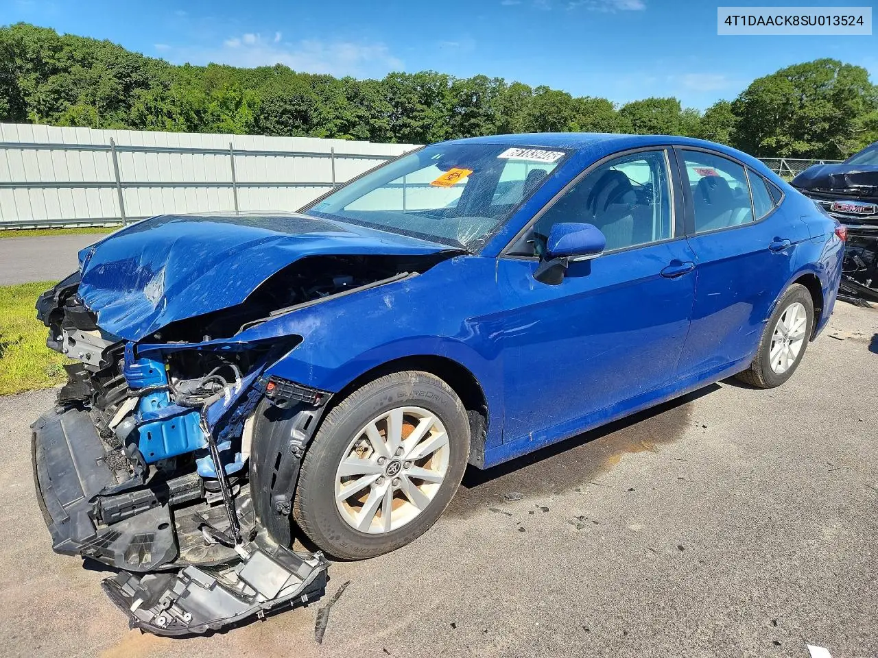Toyota Camry Le 2025