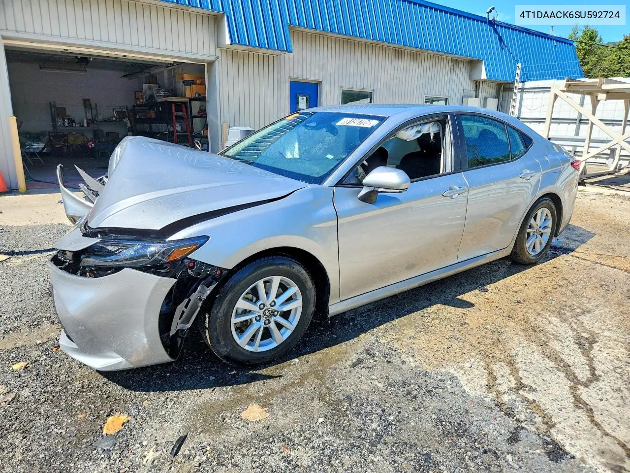 Toyota Camry Le 2025