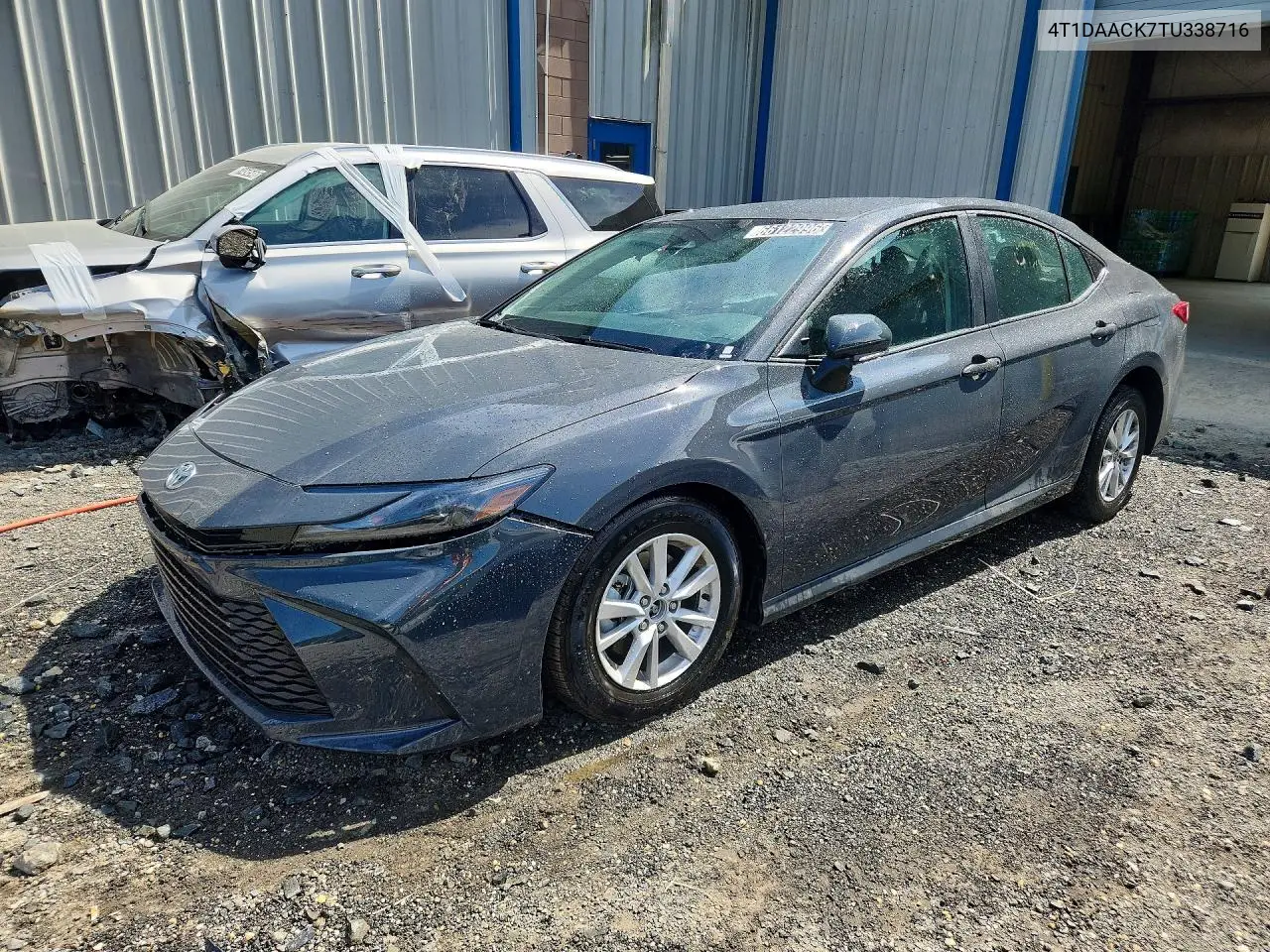Toyota Camry Le 2026