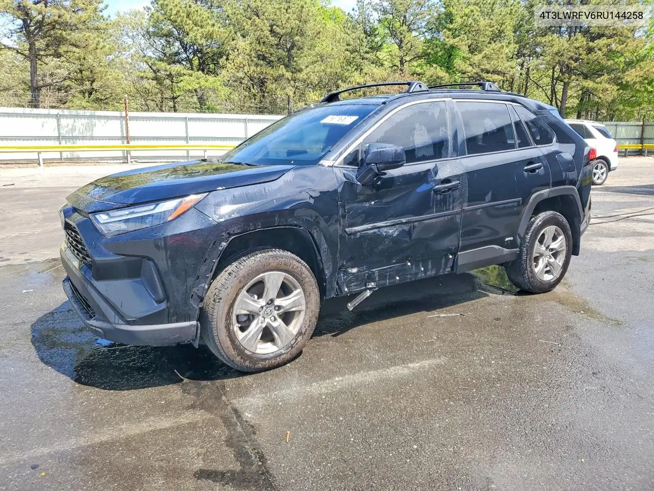 Toyota Rav4 Le 2024