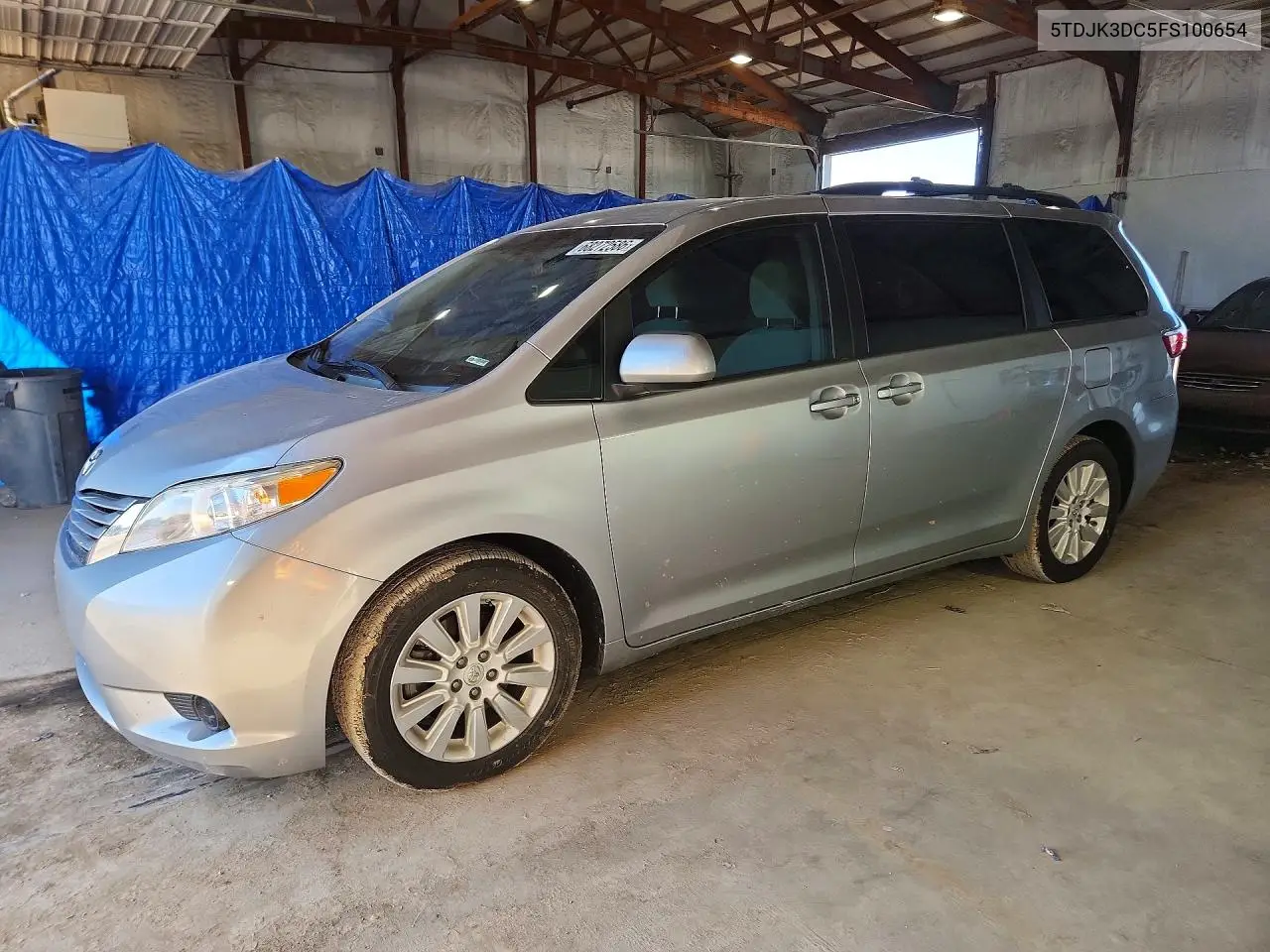 Toyota Sienna Le 2015