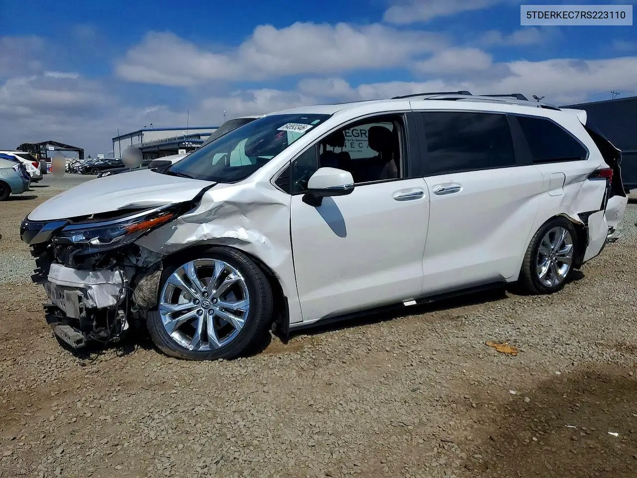 Toyota Sienna Platinum 7-Passenger 2024