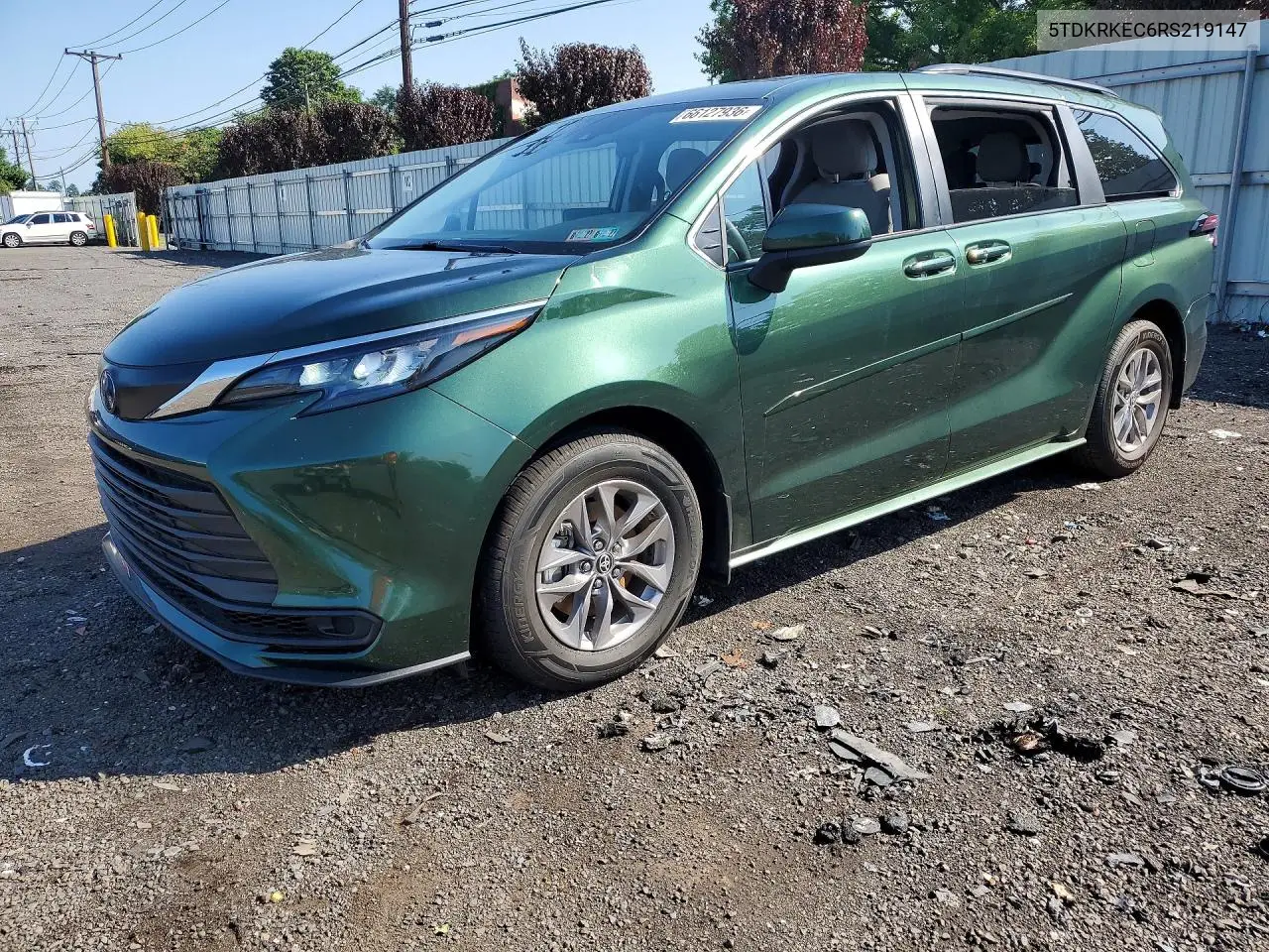 Toyota Sienna Le 2024