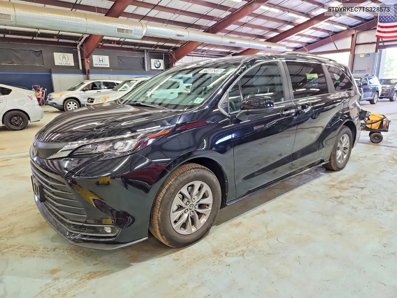 Toyota Sienna Xle 8-Passenger 2026