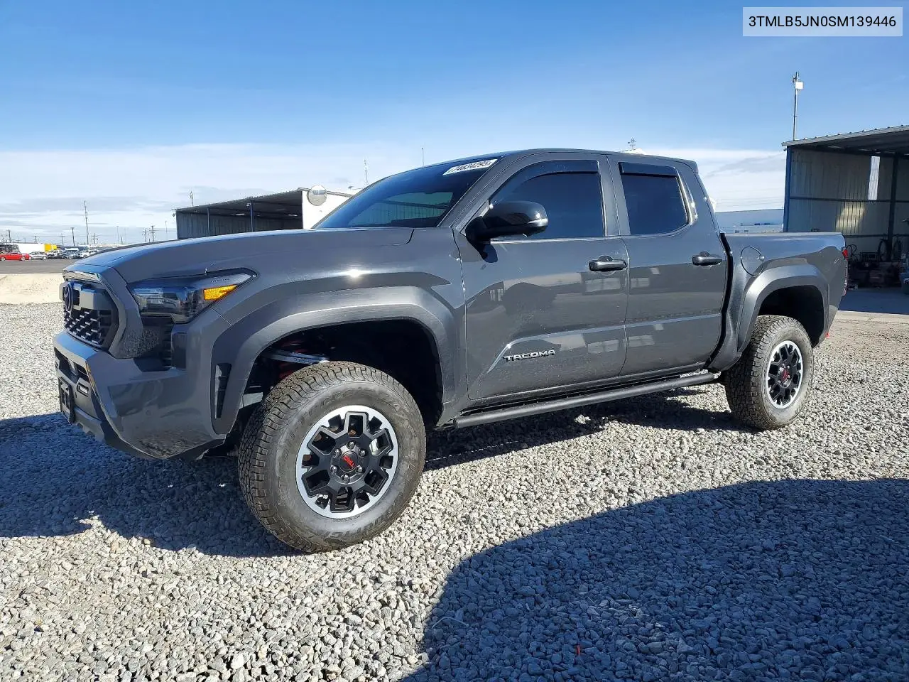 Toyota Tacoma Double Cab 2025