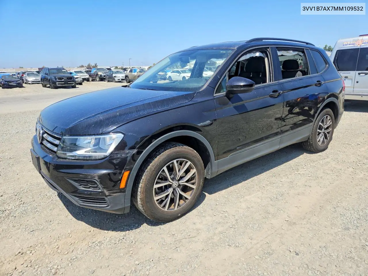Volkswagen Tiguan S 2021