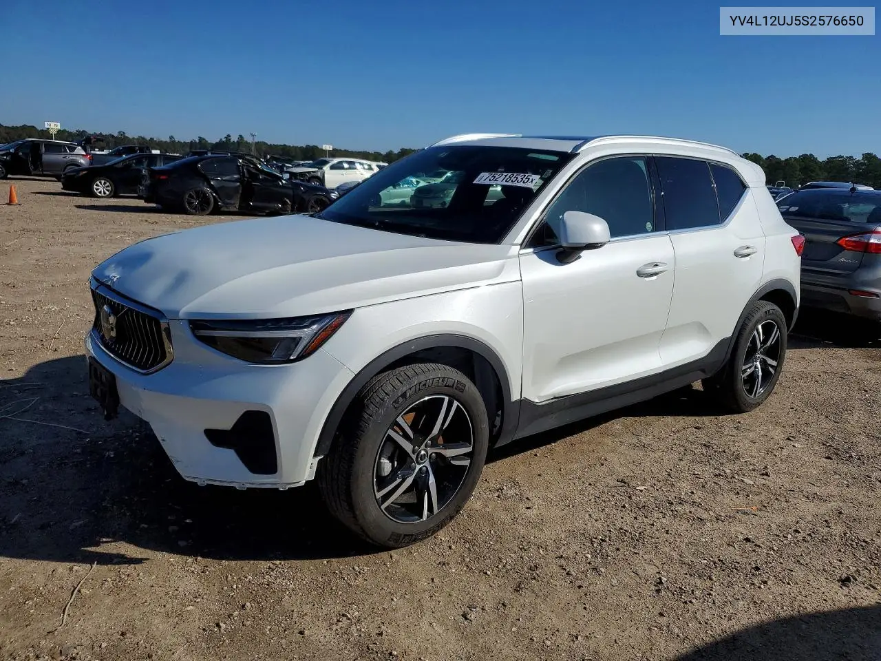 Volvo Xc40 Core 2025