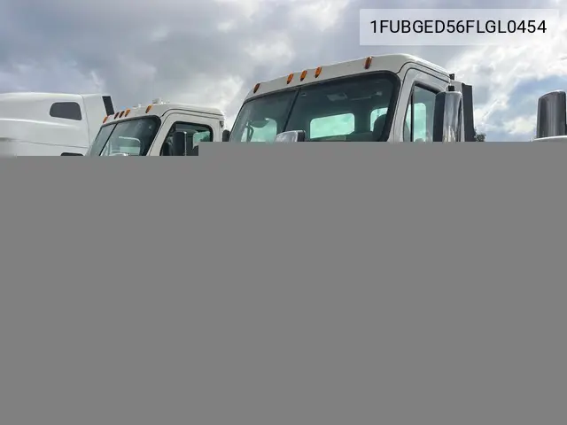Freightliner Cascadia Semi Truck 2015