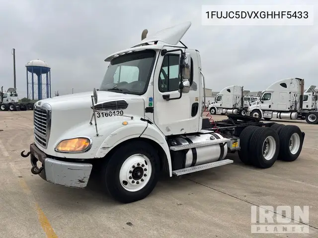 Freightliner M2 112 Med 2016