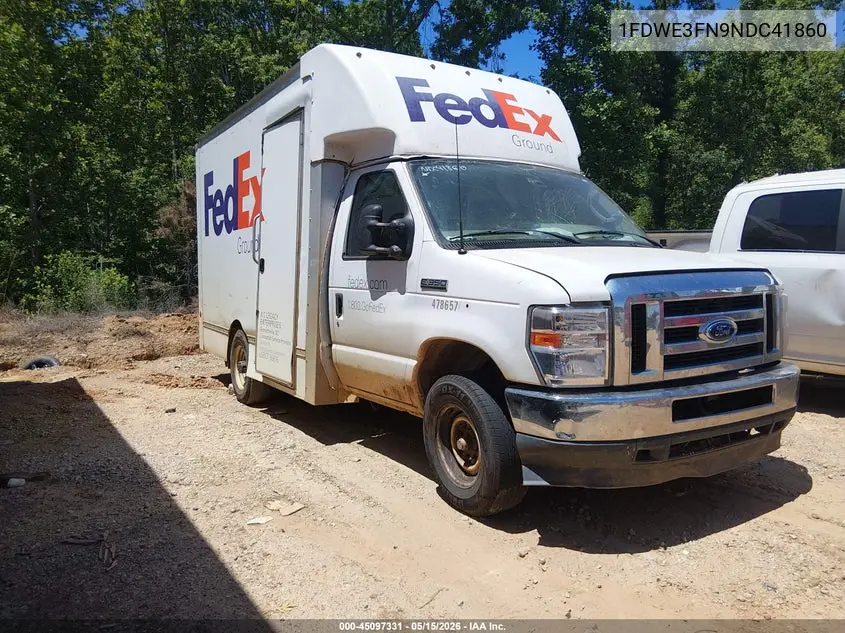 Ford Econoline E350 Super Duty Cutaway Van 2022