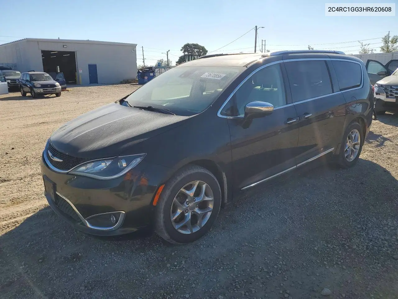 Chrysler Pacifica Limited 2017