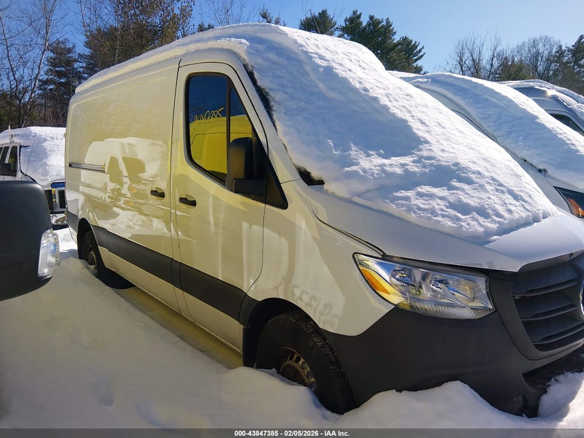 Mercedes-Benz Sprinter 2500 Standard Roof 4-Cyl Diesel 2024