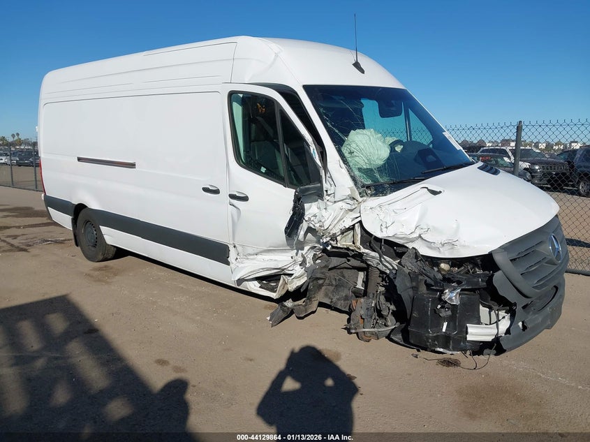Mercedes-Benz Sprinter 2500 High Roof 4-Cyl Diesel Ho 2025