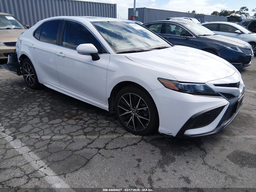 Toyota Camry Se 2021