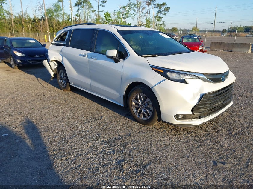 Toyota Sienna Xle 2025